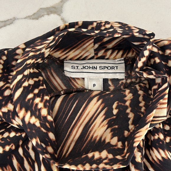 ST. JOHN SPORT Mock Neck Long Sleeve Psychedelic Design Brown Tan Petite XSMALL - Picture 9 of 16